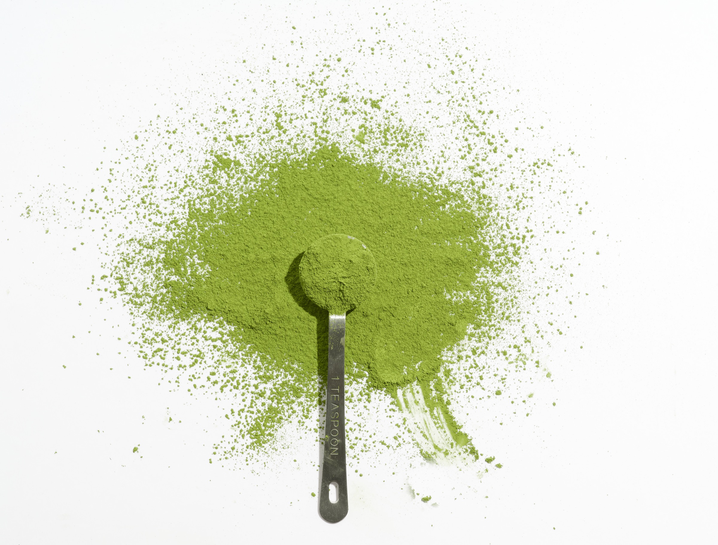 Vale ceremonial grade matcha powder with bamboo scoop